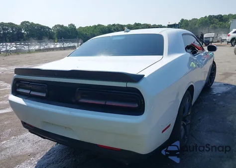 2021 Dodge Challenger R/T из США, поврежденный, VIN 2C3CDZBT4MH590612